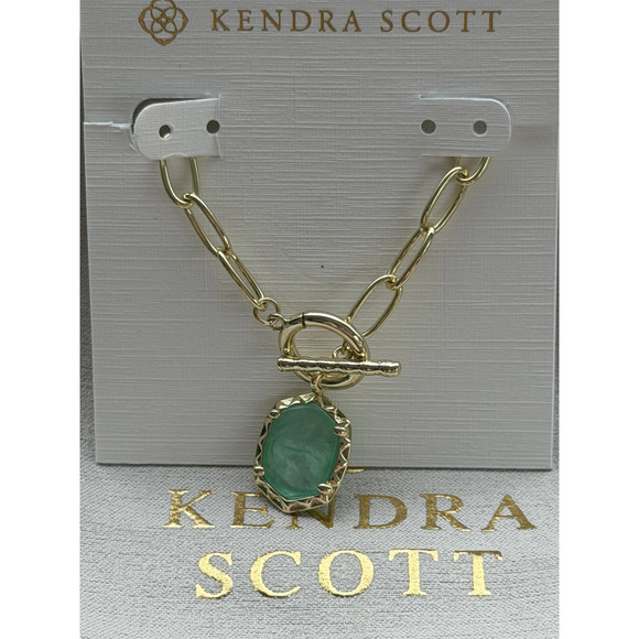 Kendra Scott Jewelry - Kendra Scott green necklace